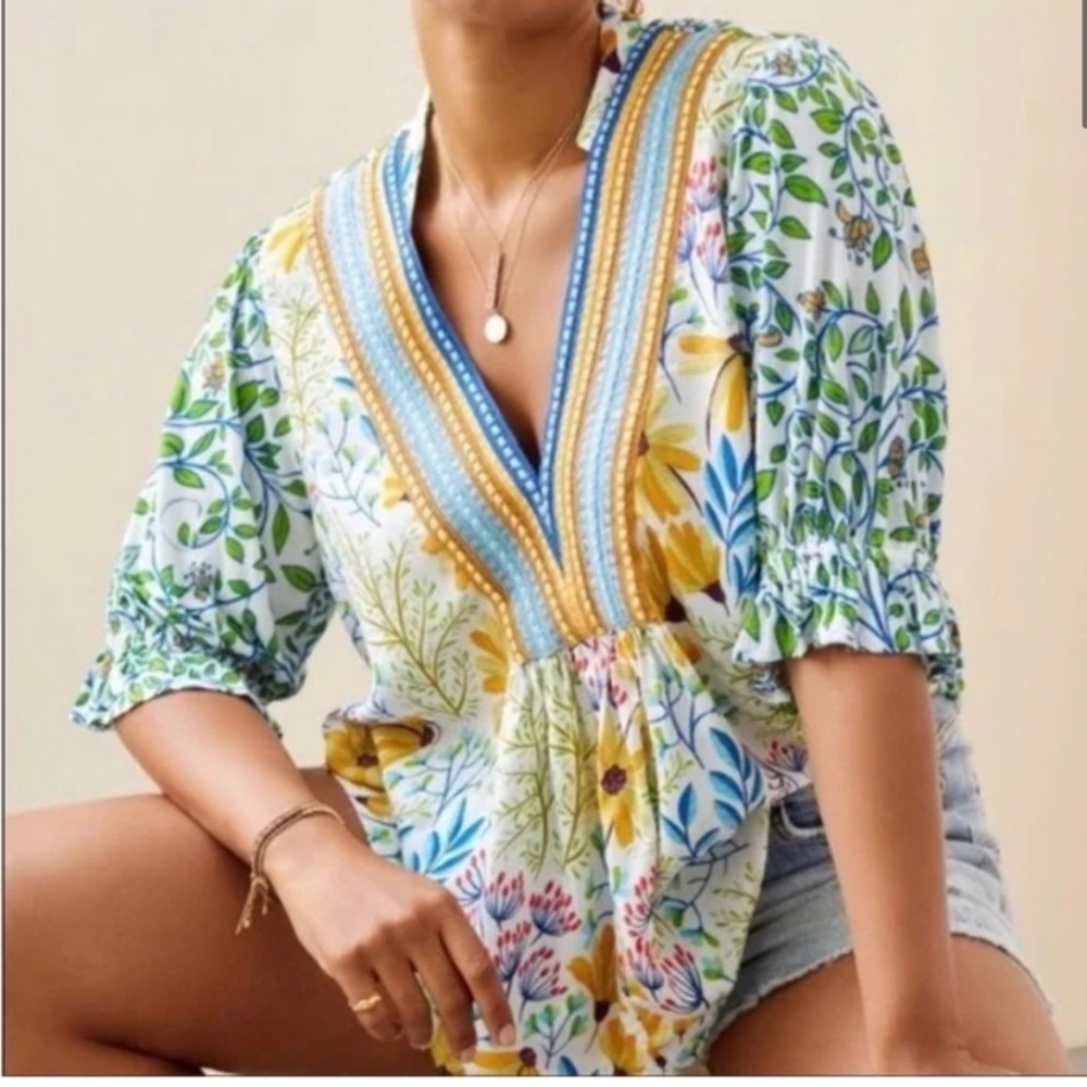 Anthropologie Blank London Stephanie Embroidered Floral Top Size Small